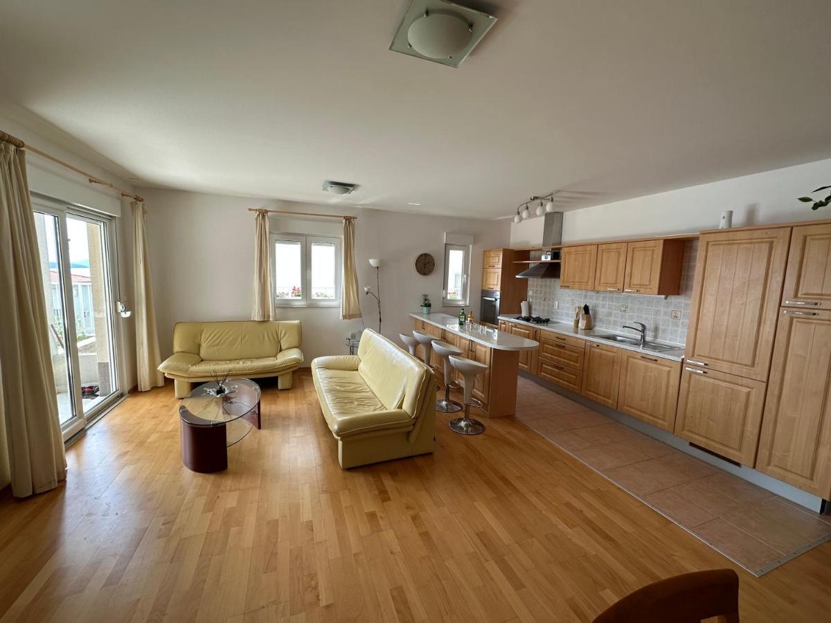 Aurora Luxury Apartment トロギール エクステリア 写真