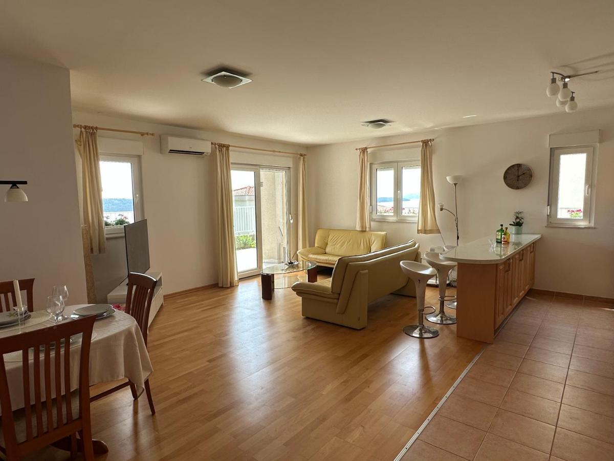 Aurora Luxury Apartment トロギール エクステリア 写真