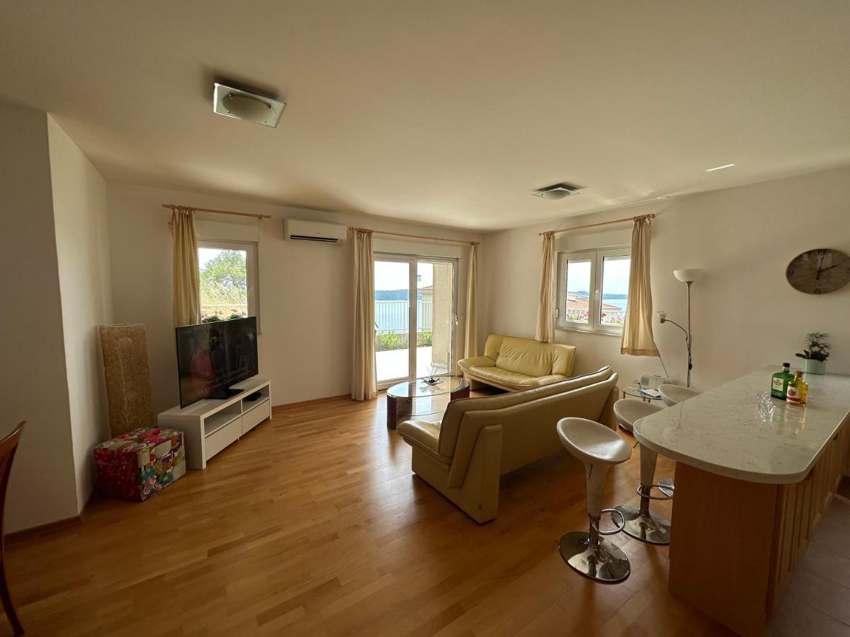 Aurora Luxury Apartment トロギール エクステリア 写真
